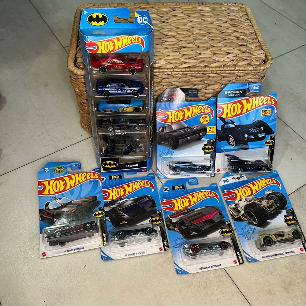 Hot‎ Wheels bundle DC Batman Car Collection 11 pieces